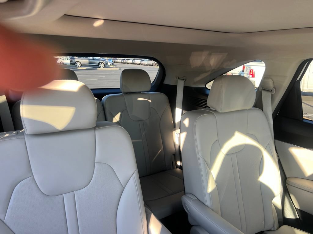 Used 2023 Kia Sorento EX w/ Panoramic Sunroof Package FWD image 43