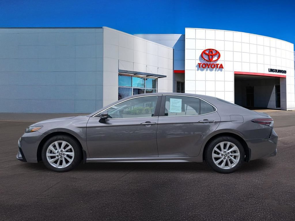 Used 2024 Toyota Camry SE FWD image 12
