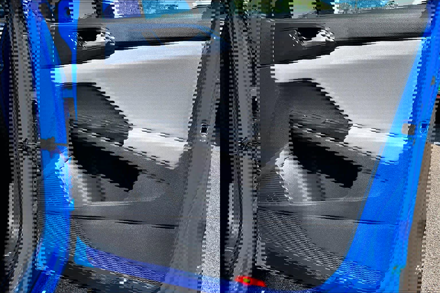 Used 2023 Volkswagen Taos SE image 23