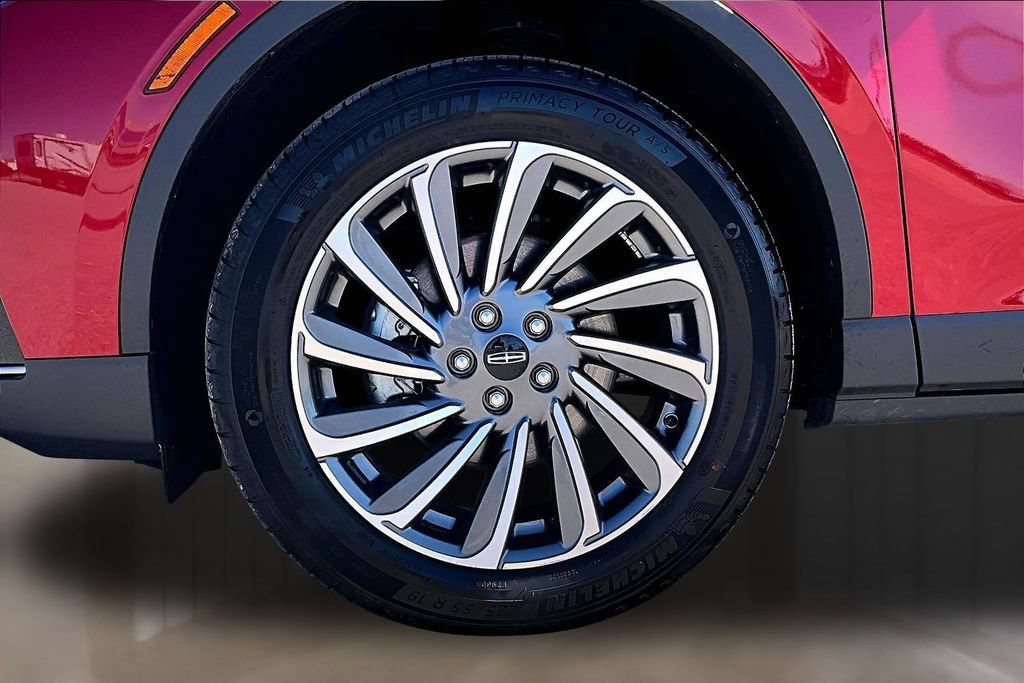 Used 2024 Lincoln Corsair Reserve w/ Equipment Group 201A AWD/4WD image 8
