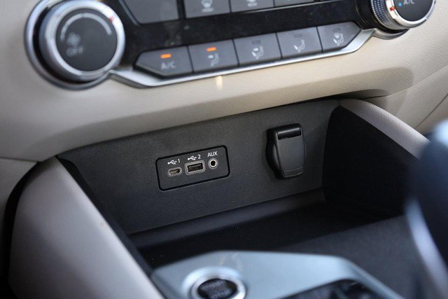 Certified 2025 Nissan Altima 2.5 SV FWD image 14