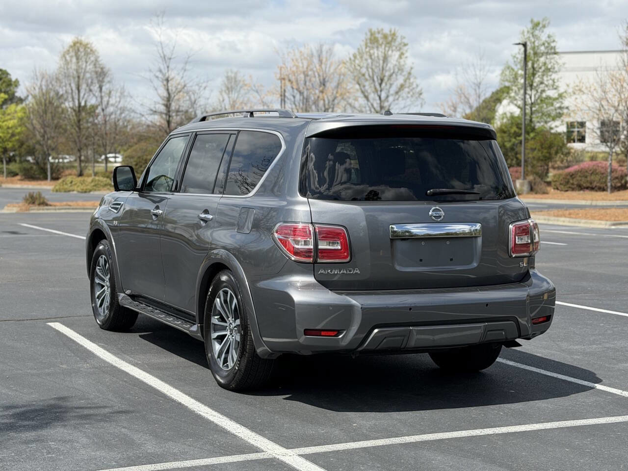 Used 2019 Nissan Armada SL w/ Premium Package AWD/4WD image 5