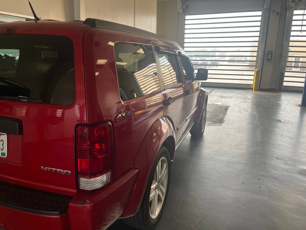 Used 2011 Dodge Nitro Heat w/ Popular Equipment Group AWD/4WD image 6