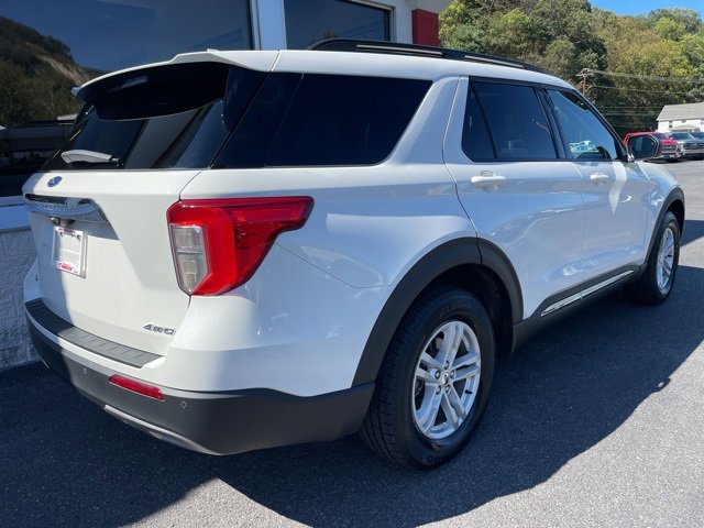 Used 2023 Ford Explorer XLT w/ Equipment Group 202A image 6