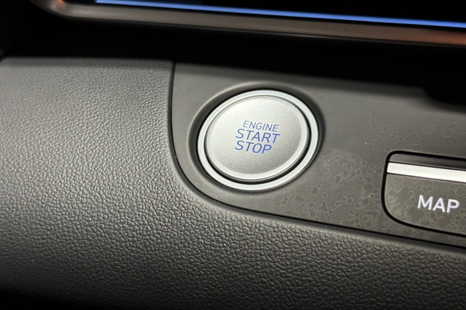 Used 2024 Hyundai Elantra SEL FWD image 21