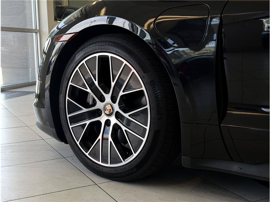 Used 2023 Porsche Taycan w/ Premium Package RWD image 9