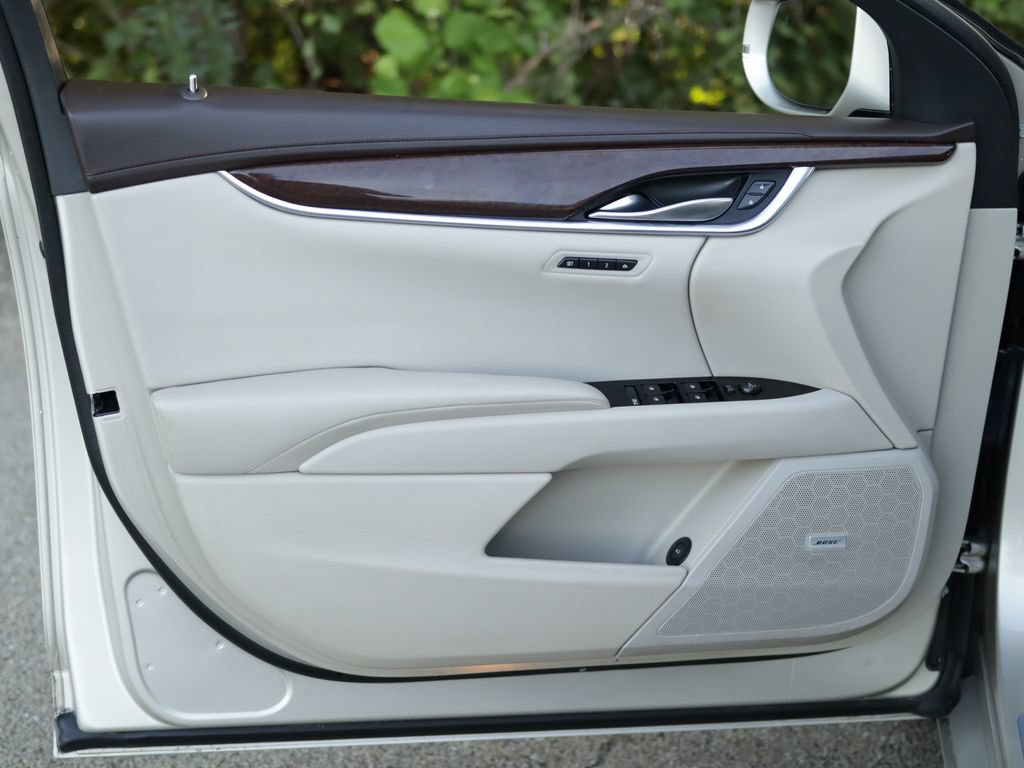 Used 2016 Cadillac XTS Luxury w/ Driver Awareness Package FWD image 23