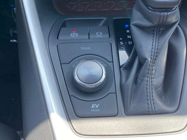 Certified 2023 Toyota RAV4 Limited w/ Limited Grade Weather Package AWD/4WD image 21