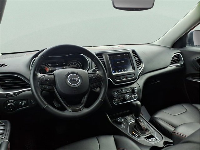 Used 2019 Jeep Cherokee Trailhawk w/ Comfort/Convenience Group image 9