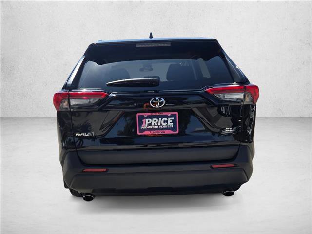 Used 2024 Toyota RAV4 XLE w/ Convenience Package FWD image 7
