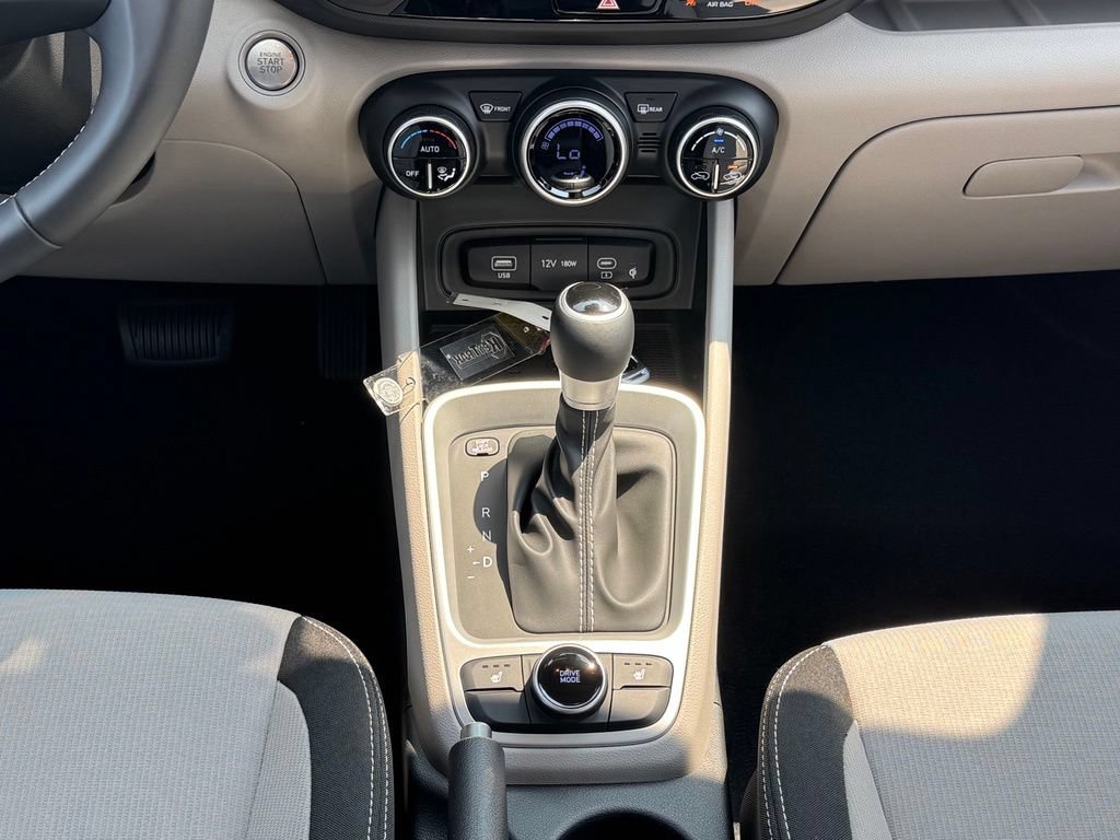 Certified 2026 Hyundai Venue SEL FWD image 16