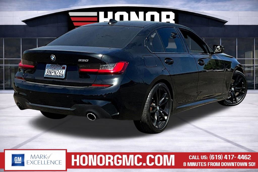 Used 2020 BMW 330i Sedan w/ M Sport Package RWD image 5