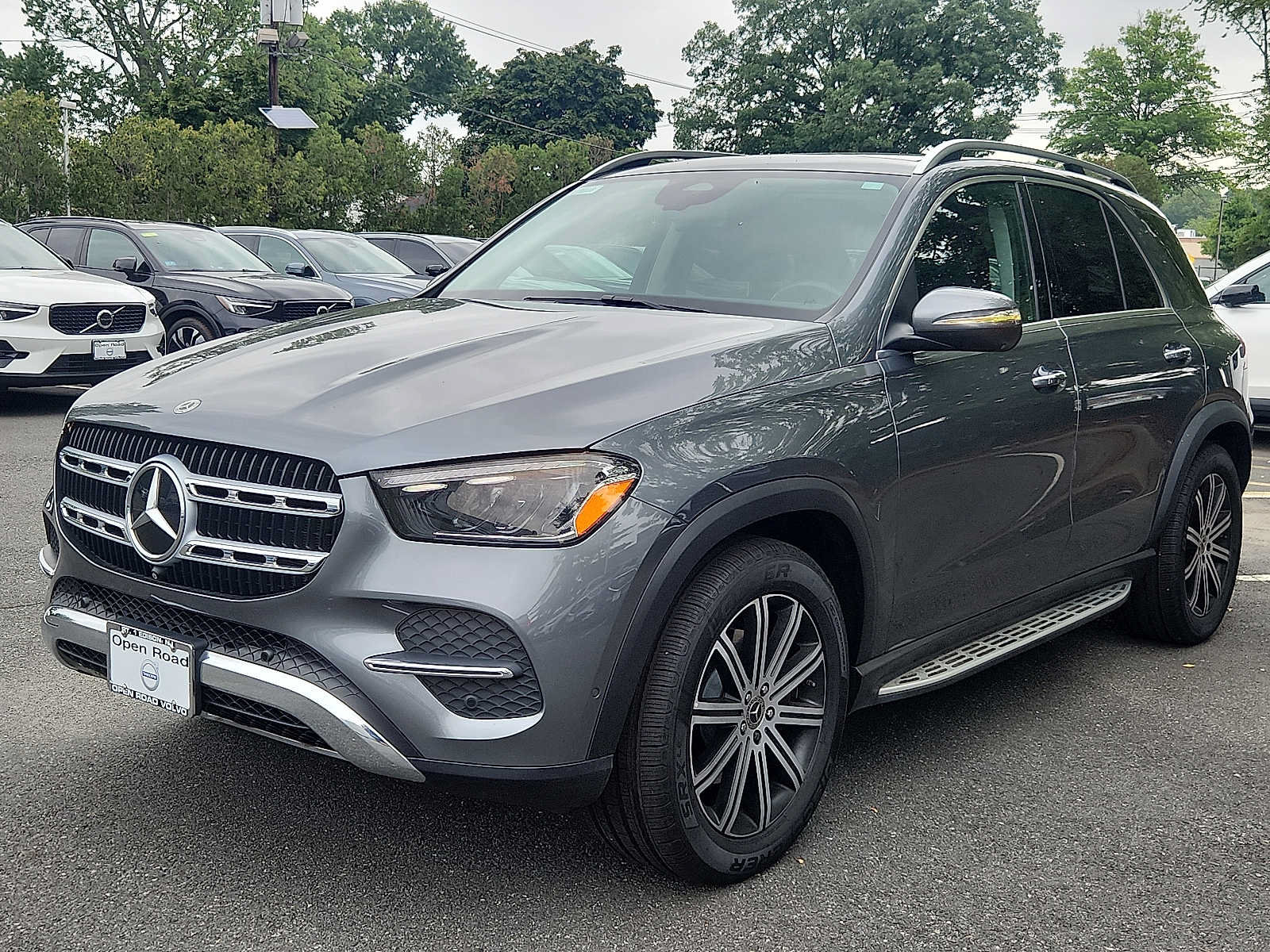Used 2024 Mercedes-Benz GLE 350 4MATIC image 3