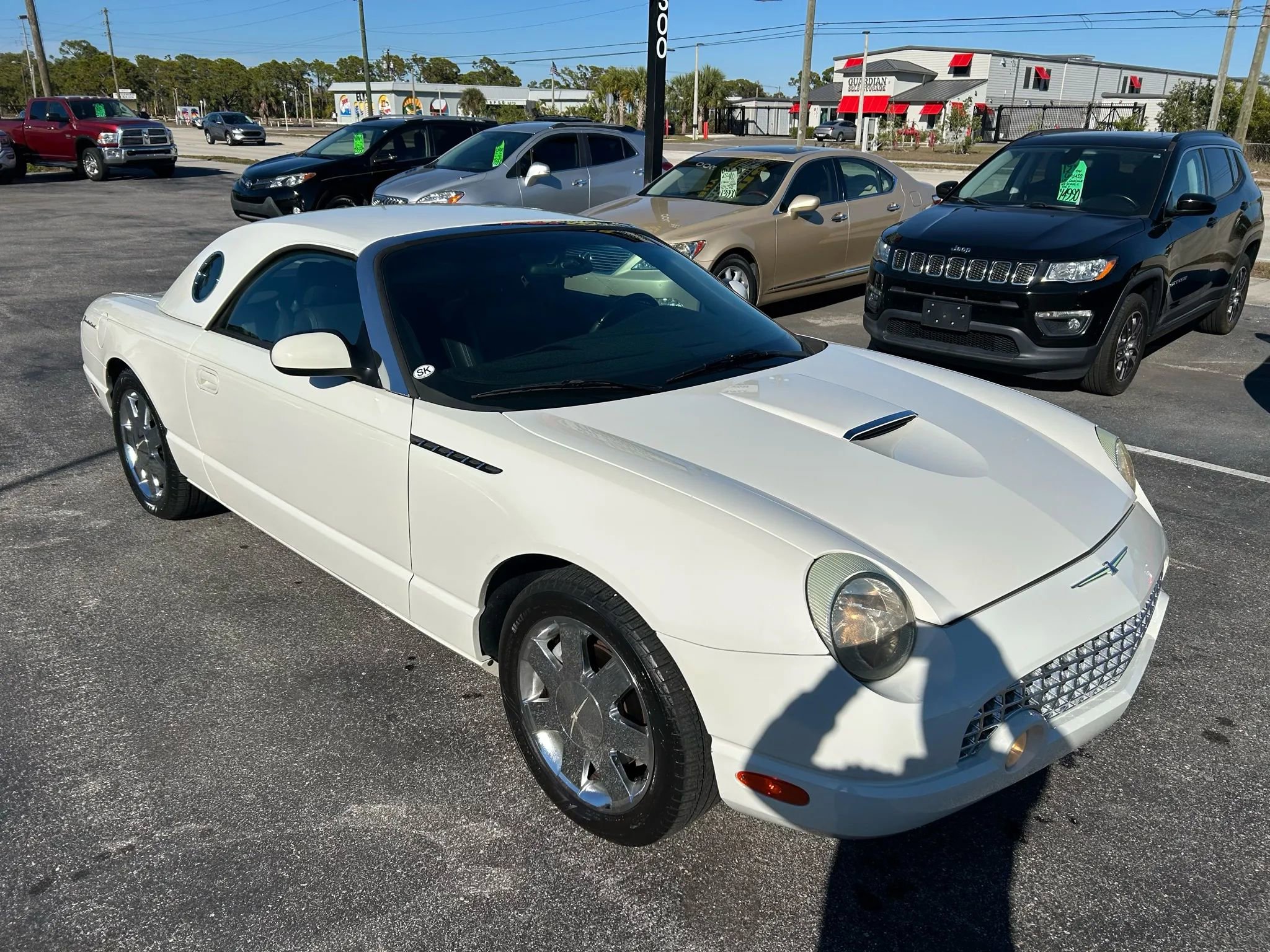 Used 2002 Ford Thunderbird image 2