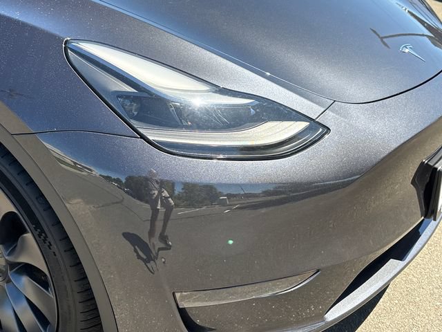 Used 2024 Tesla Model Y Performance AWD/4WD image 8