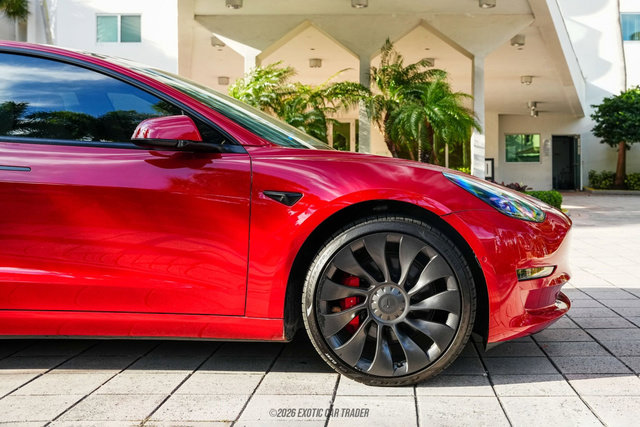 Used 2022 Tesla Model 3 Performance image 11