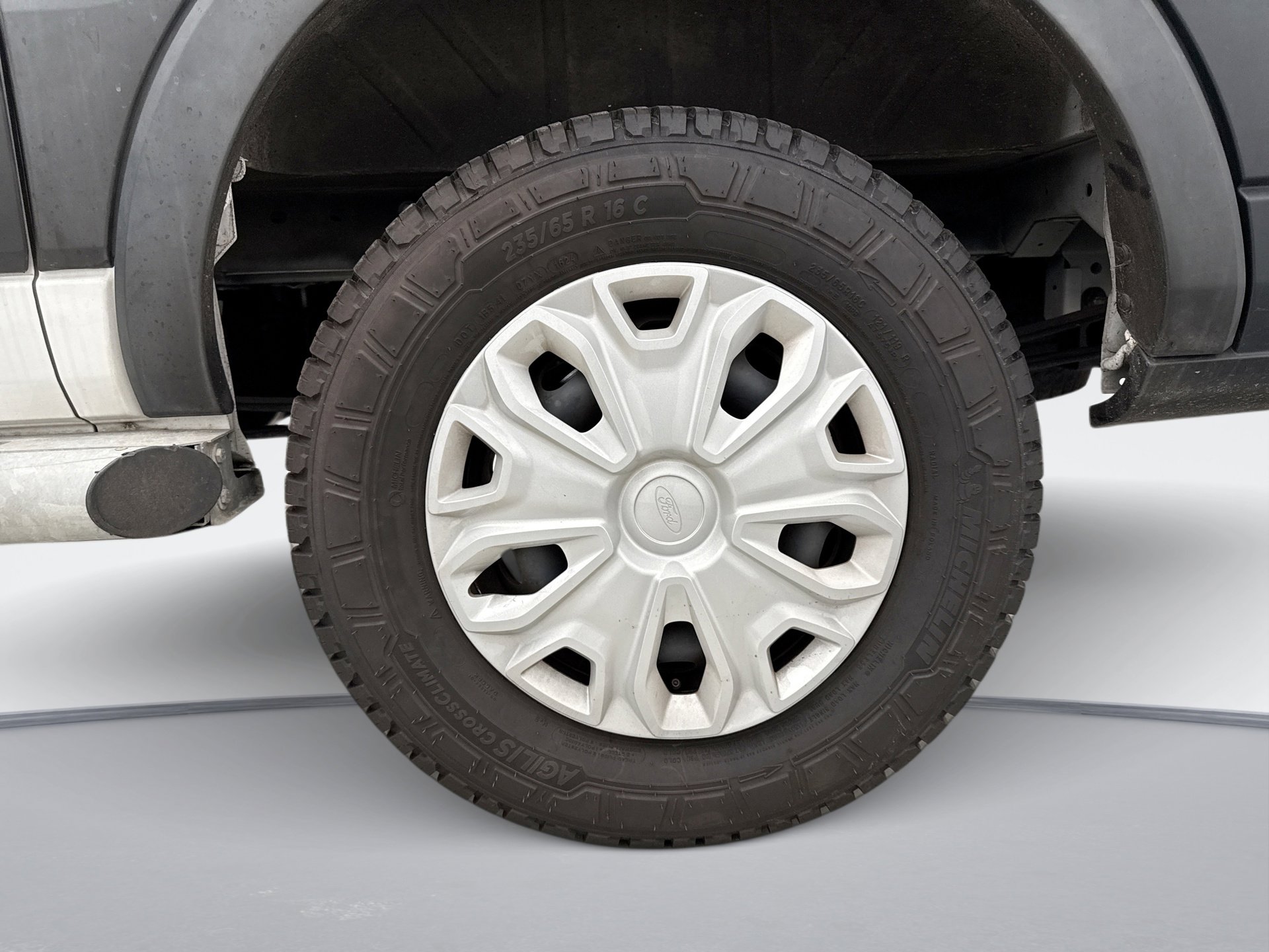 Used 2023 Ford Transit 250 Low Roof w/ Exterior Upgrade Package image 23