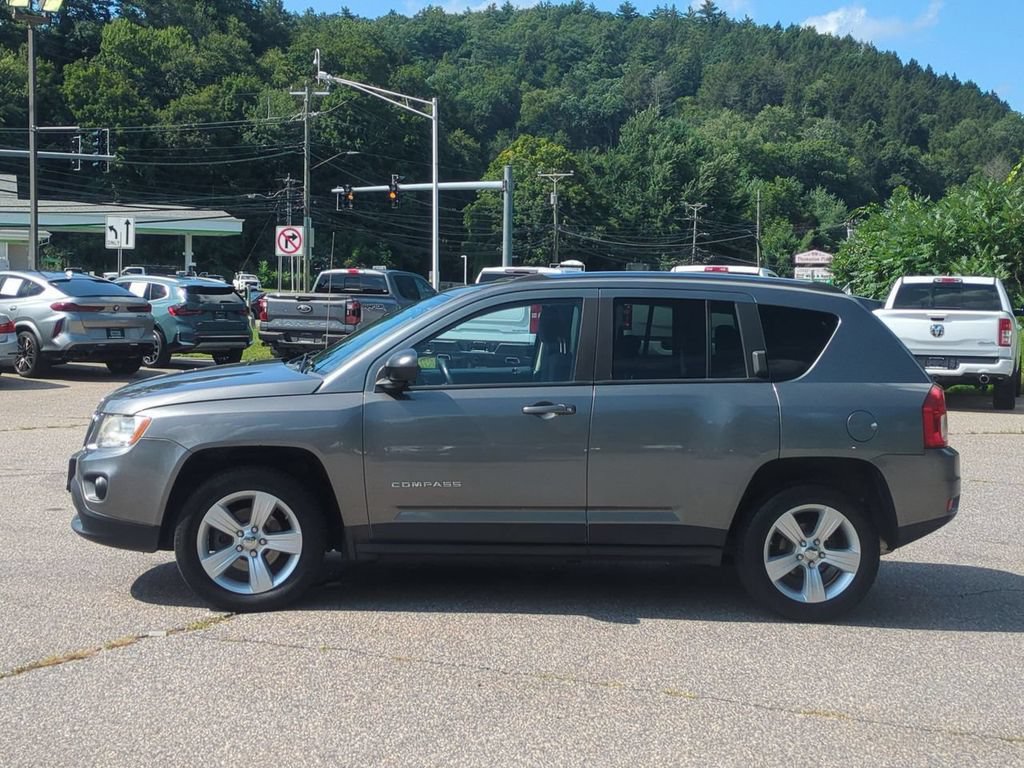 Used 2012 Jeep Compass Latitude AWD/4WD image 7