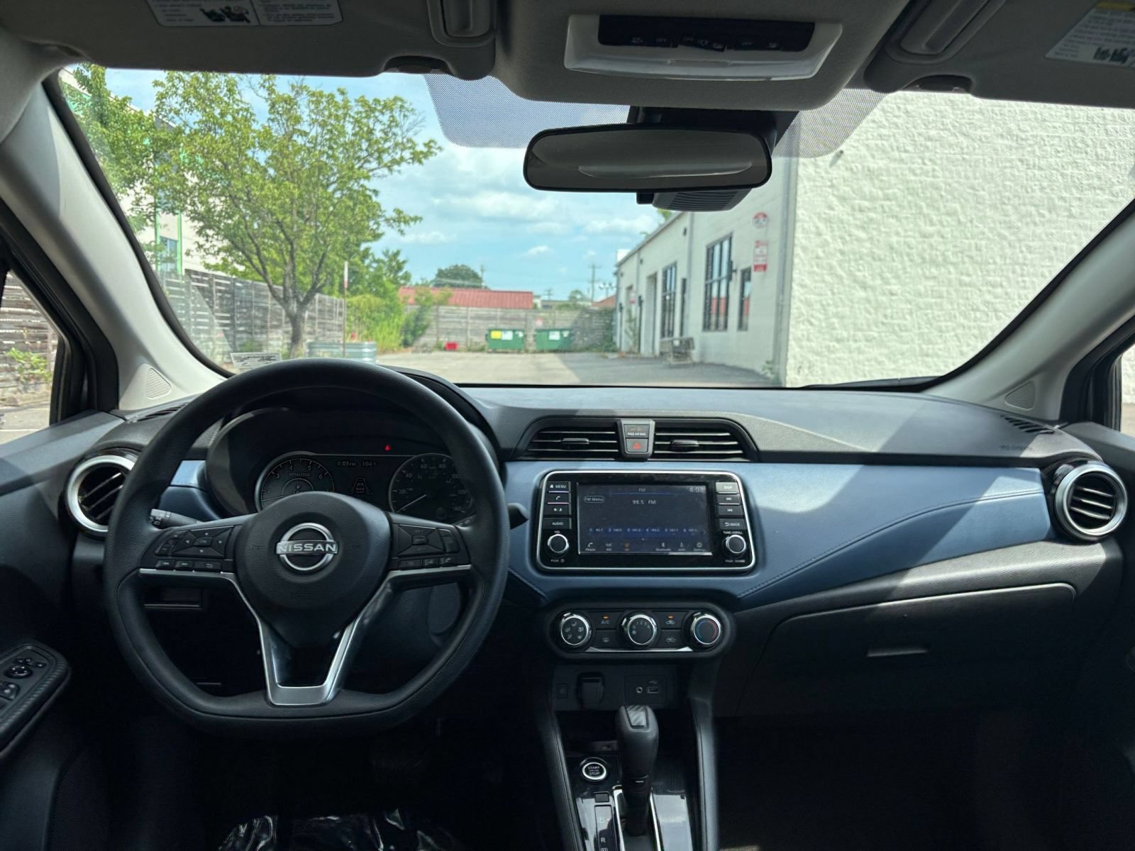 Used 2025 Nissan Versa SV FWD image 32
