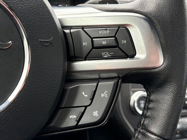 Used 2017 Ford Mustang Coupe image 7