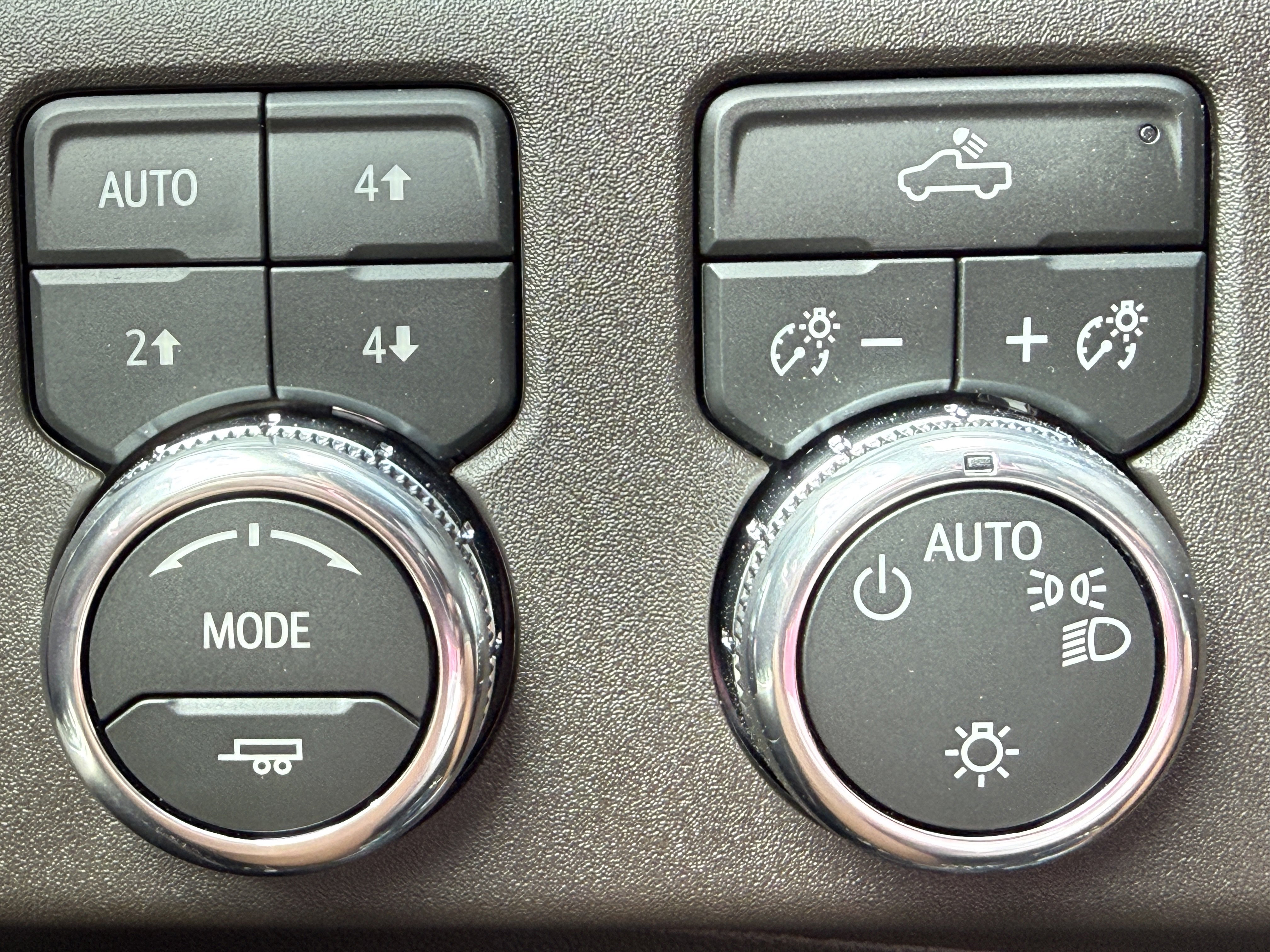 New 2026 GMC Sierra 1500 SLE image 36