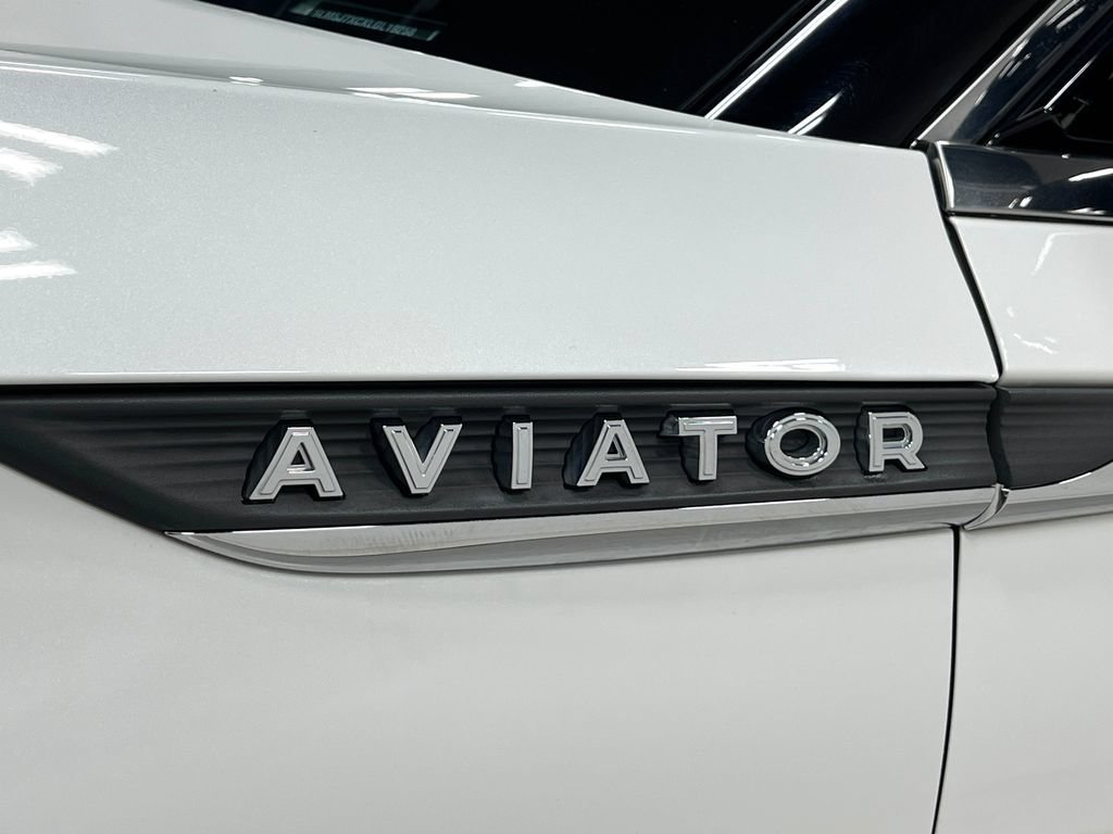Used 2020 Lincoln Aviator Reserve w/ Elements Package Plus AWD/4WD image 41