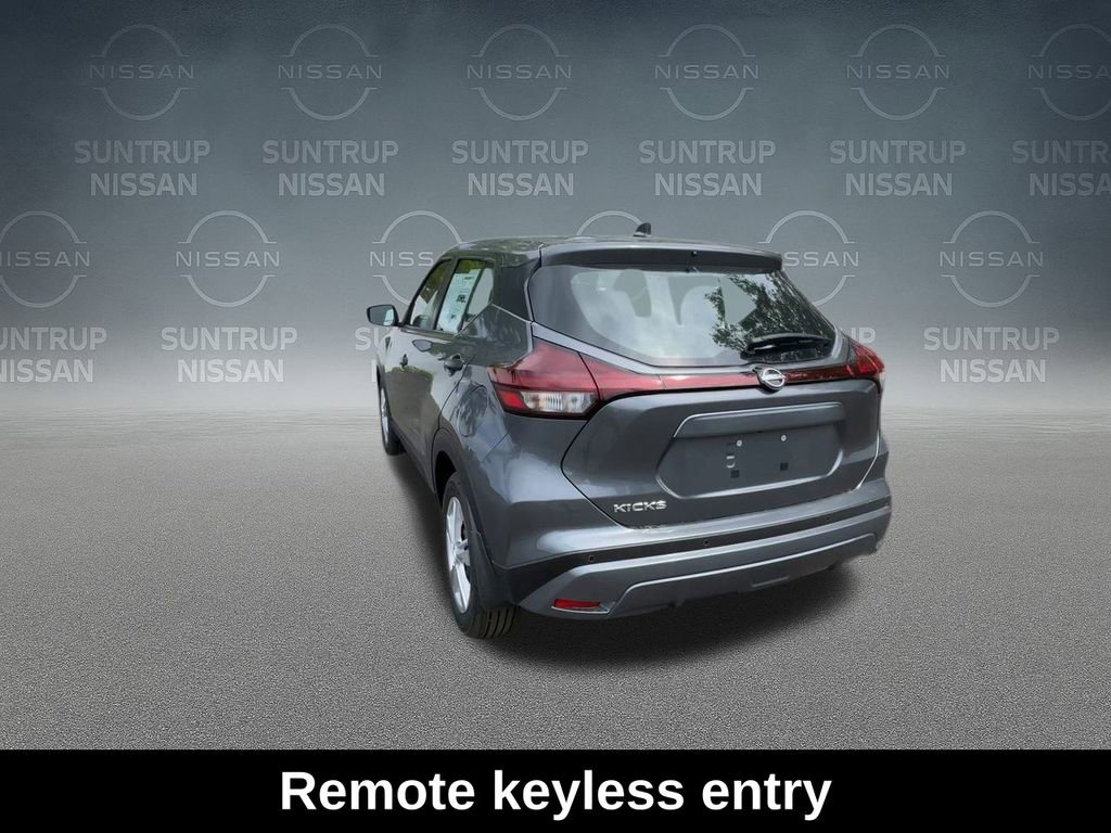 Used 2025 Nissan Kicks Play S image 9