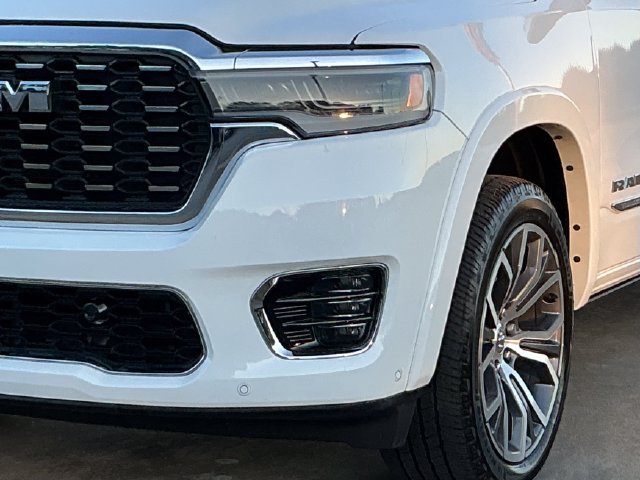Used 2025 RAM 1500 Tungsten AWD/4WD image 11