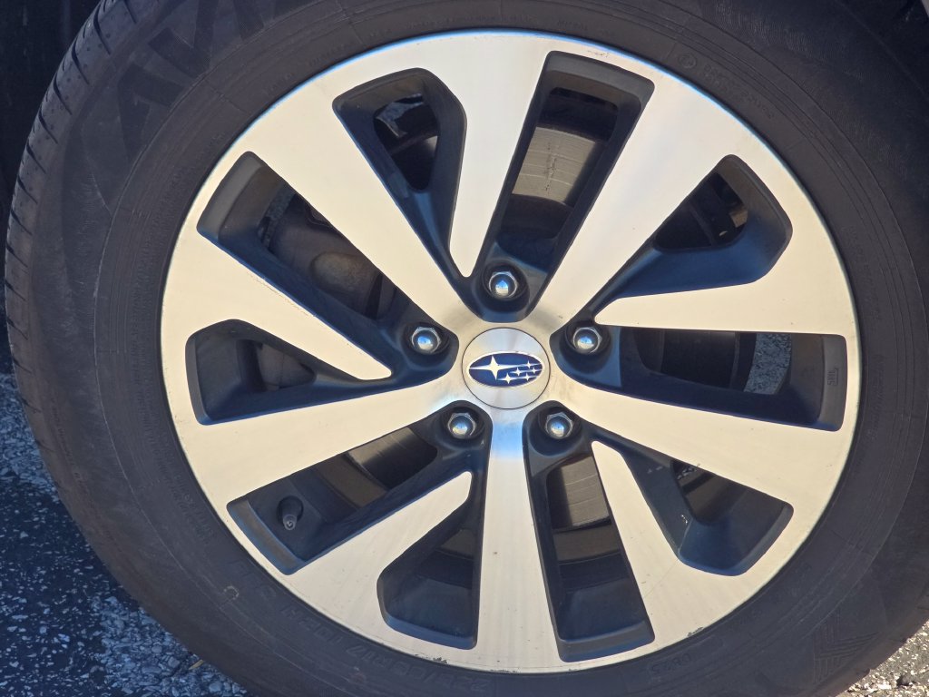 Used 2020 Subaru Outback Premium w/ Popular Package #1 AWD/4WD image 9