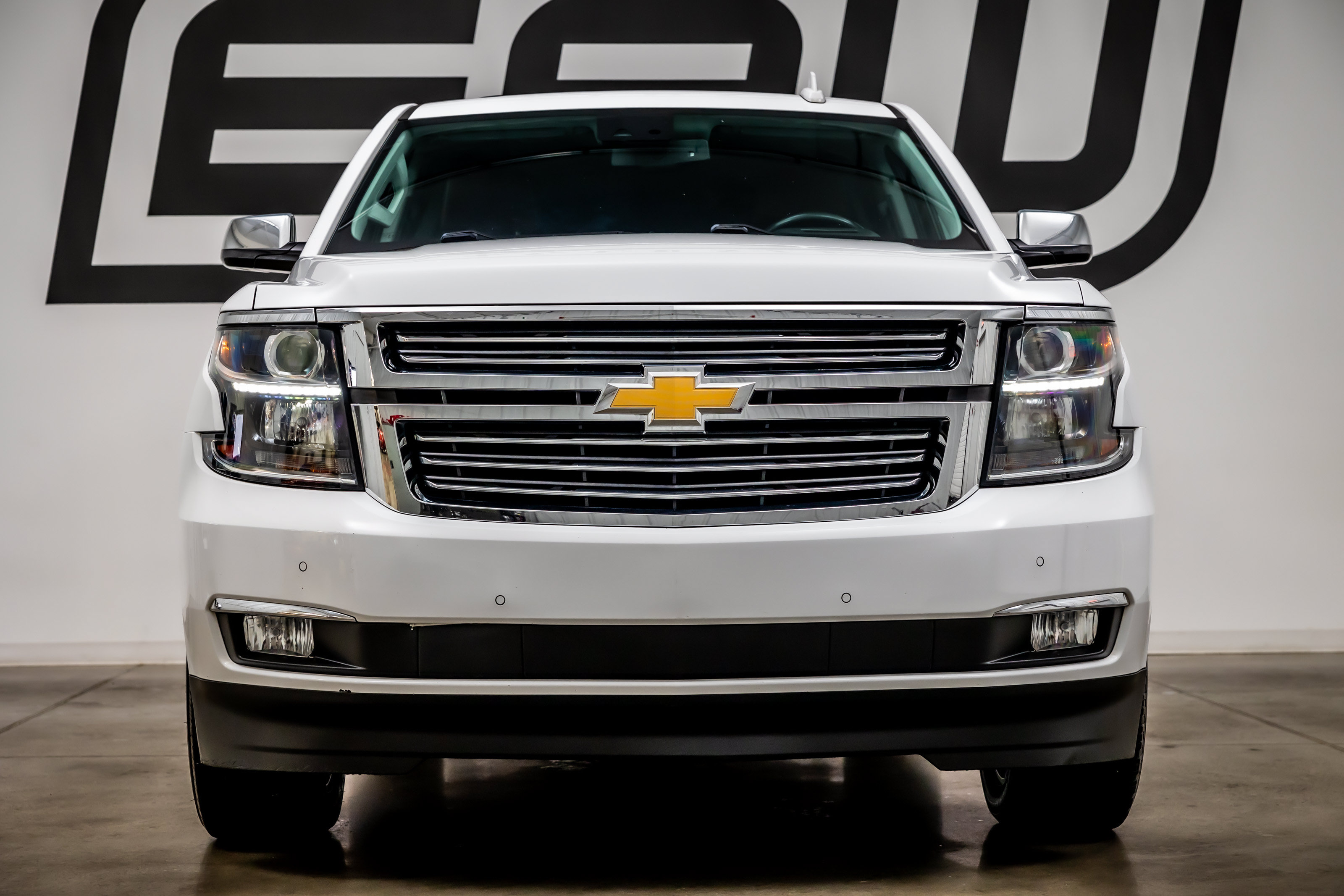 Used 2020 Chevrolet Suburban Premier w/ Premier Plus Edition RWD image 4