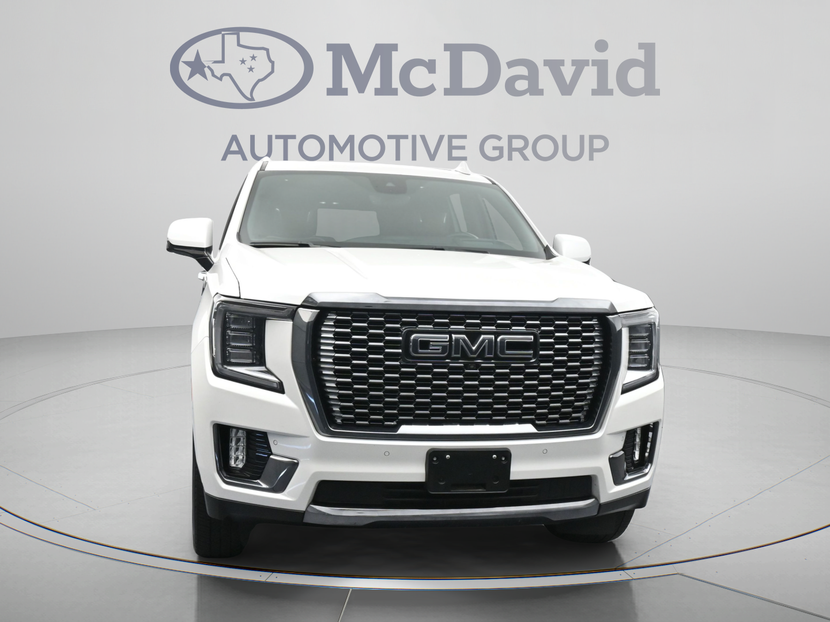 Used 2024 GMC Yukon Denali Ultimate AWD/4WD image 2