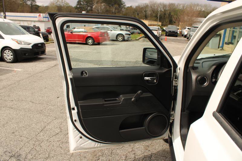 Used 2014 Jeep Patriot Sport FWD image 18