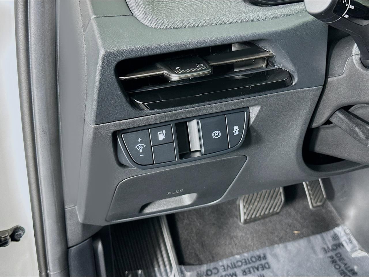 Used 2025 Kia EV6 Light w/ Light LR Technology Package RWD image 37