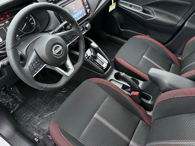 New 2025 Nissan Versa SR w/ Trunk Package image 16