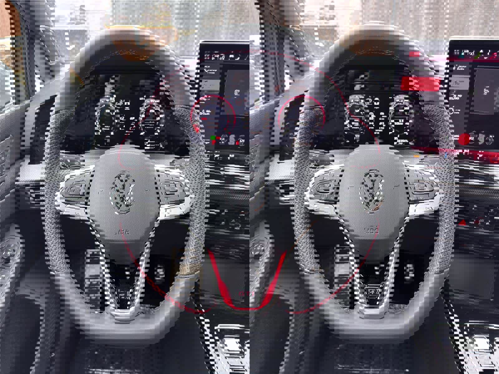 New 2026 Volkswagen GTI SE FWD image 10