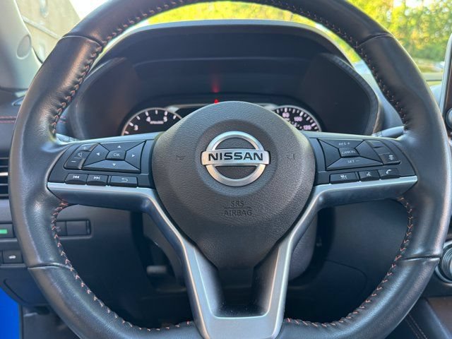 Used 2022 Nissan Sentra SR w/ SR Premium Package FWD image 8