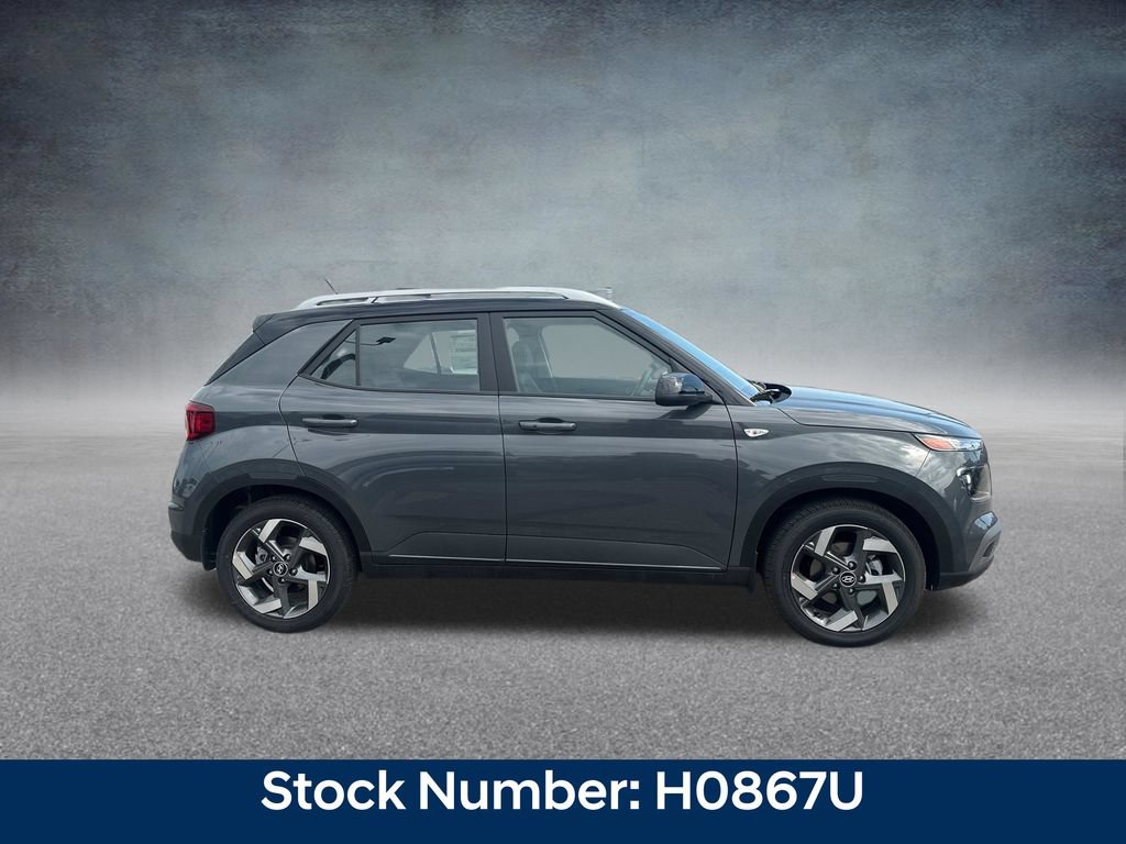 New 2026 Hyundai Venue SEL FWD image 6