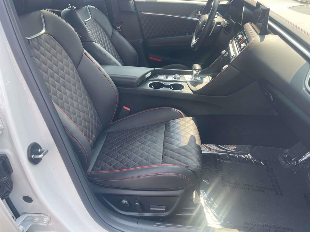 Used 2025 Genesis G70 3.3T Advanced w/ Sport Prestige Package image 26