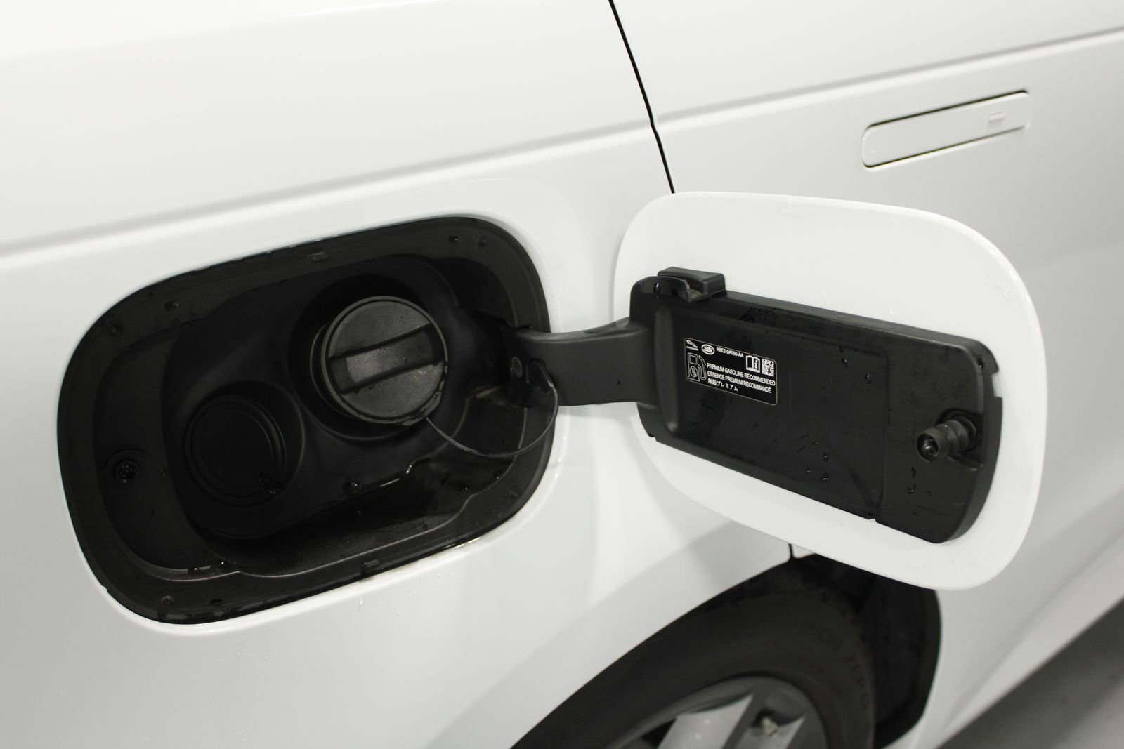 Used 2025 Land Rover Range Rover Sport Dynamic SE image 18