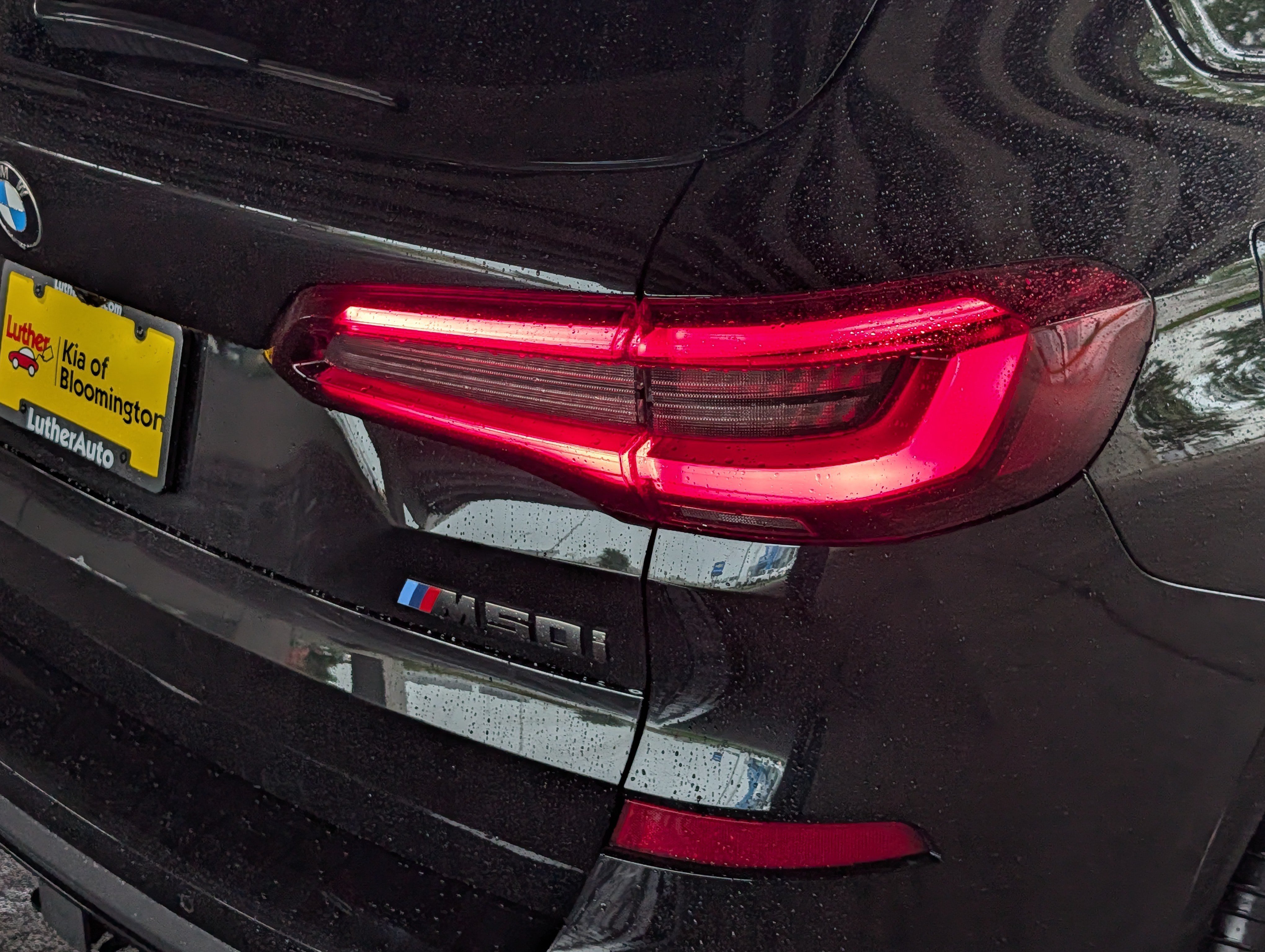 Used 2022 BMW X5 M50i AWD/4WD image 17