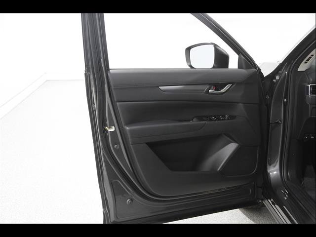 Used 2017 MAZDA CX-5 Touring AWD/4WD image 4