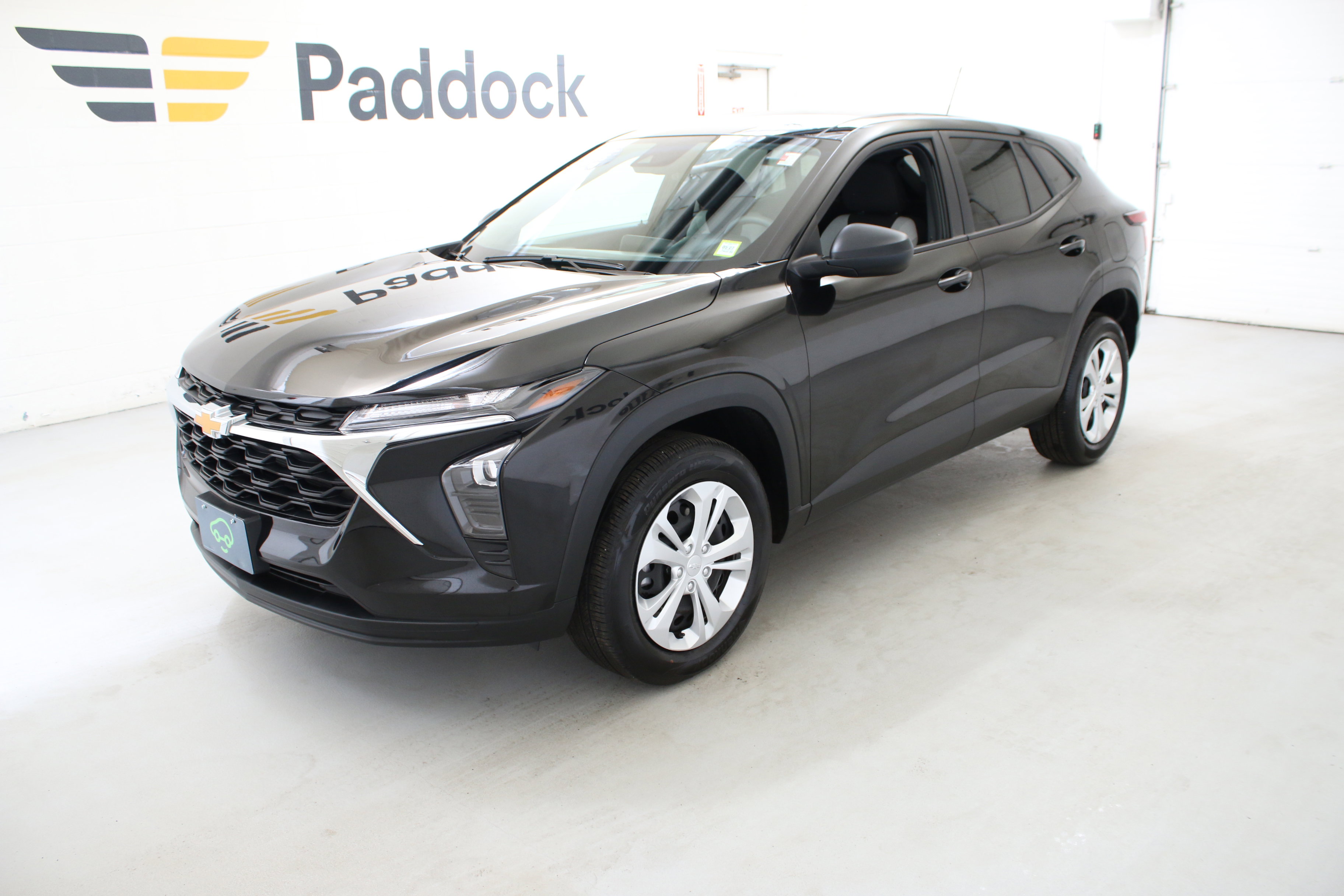 Certified 2025 Chevrolet Trax LS FWD image 3