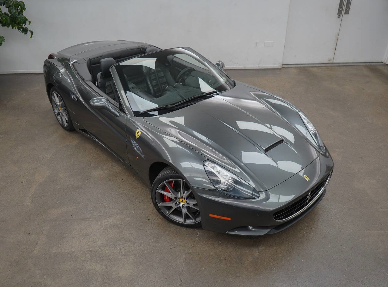 Used 2011 Ferrari California Base 2dr Convertible image 34