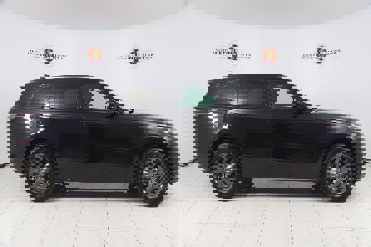 Used 2025 Land Rover Range Rover Velar Dynamic SE image 2