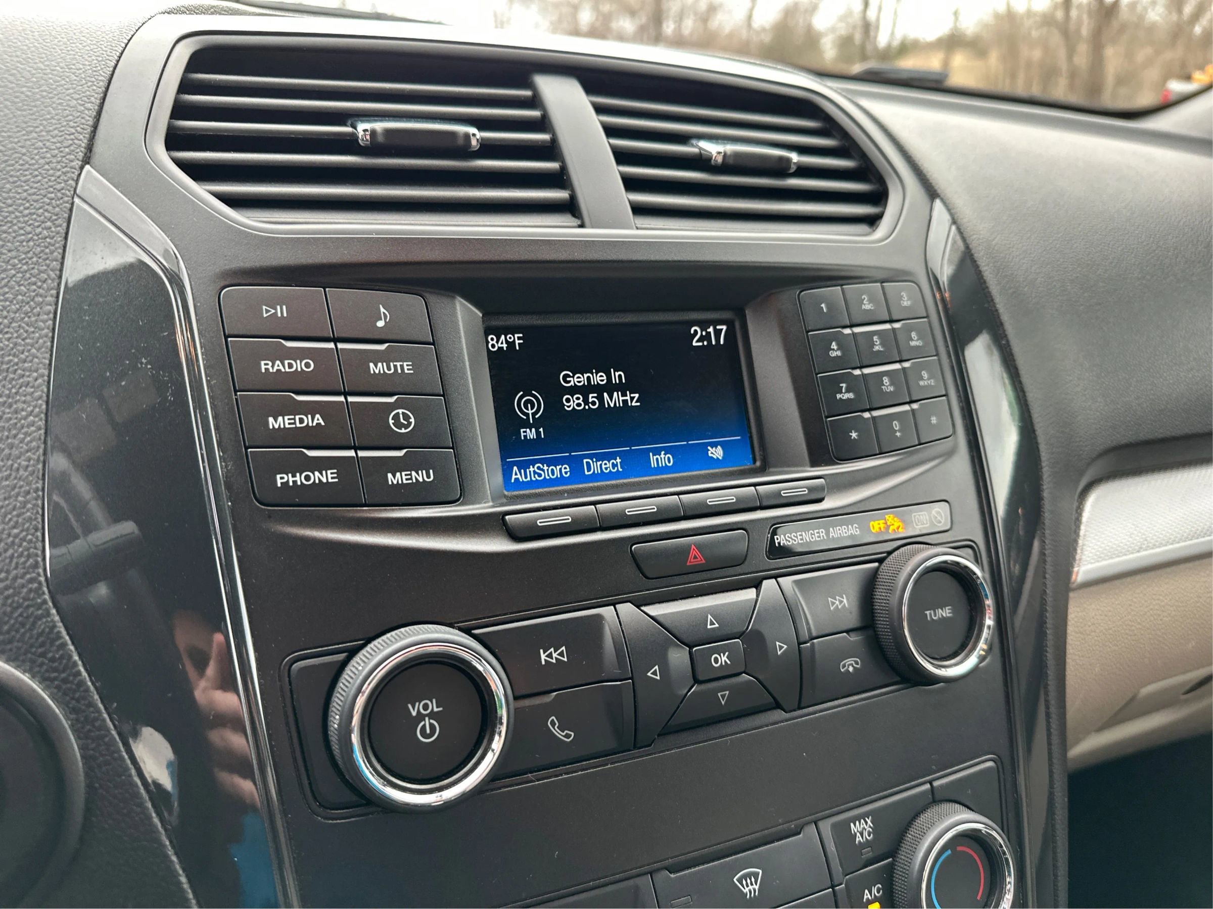 Used 2019 Ford Explorer FWD image 26