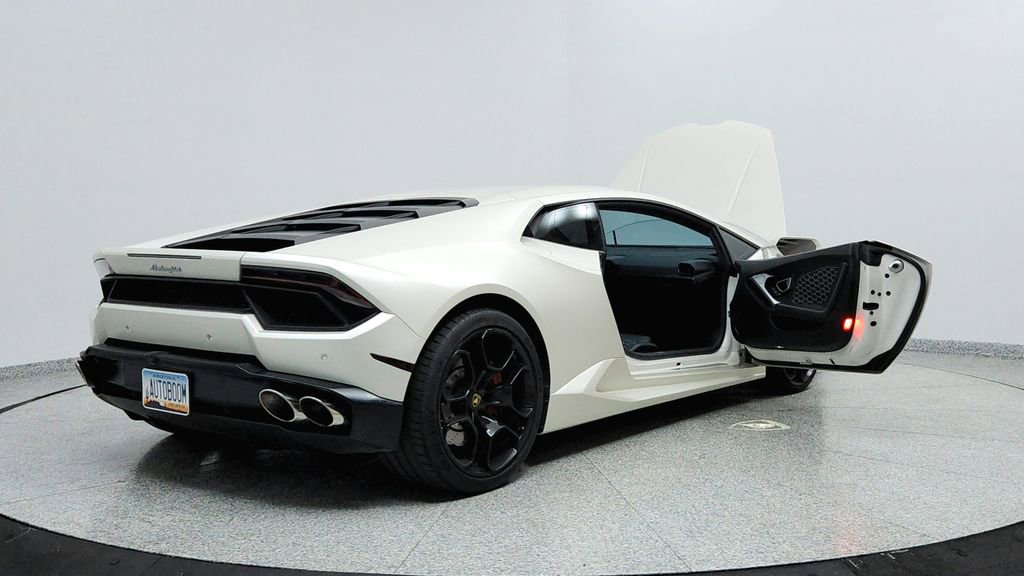 Used 2018 Lamborghini Huracan LP 580-2 image 11