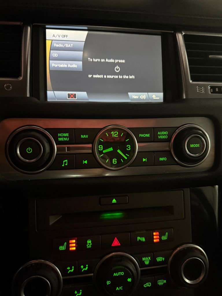 Used 2011 Land Rover Range Rover Sport Supercharged image 6