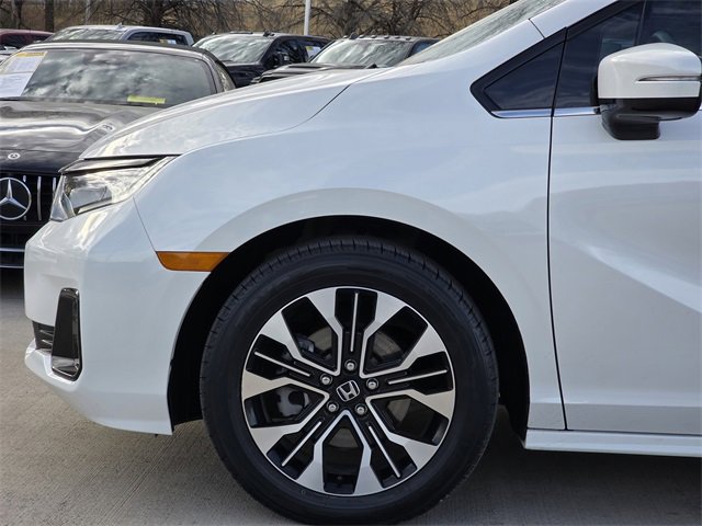 Used 2025 Honda Odyssey Elite image 5