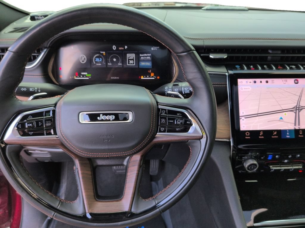 Used 2023 Jeep Grand Cherokee Summit w/ High Altitude Package AWD/4WD image 15