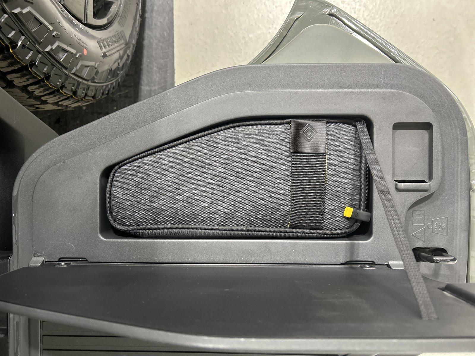 Used 2022 Rivian R1T Launch Edition image 32